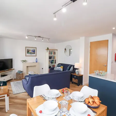 Daire Belle's View *